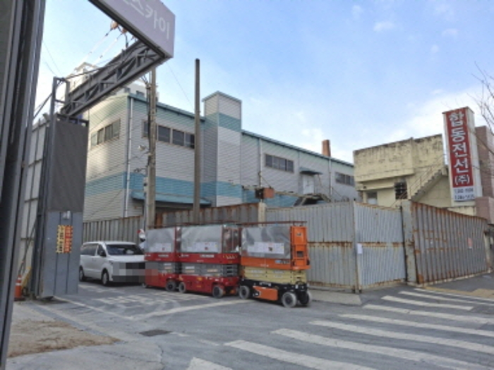 목록5 건물 전경