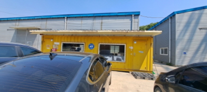 목록5 소재 제시외 컨테이너 전경1