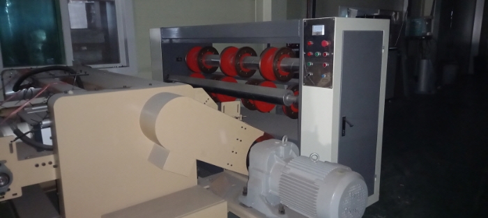 본건 공장에 소재하는 기계기구