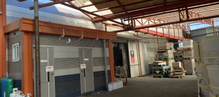 본건 공장 전경