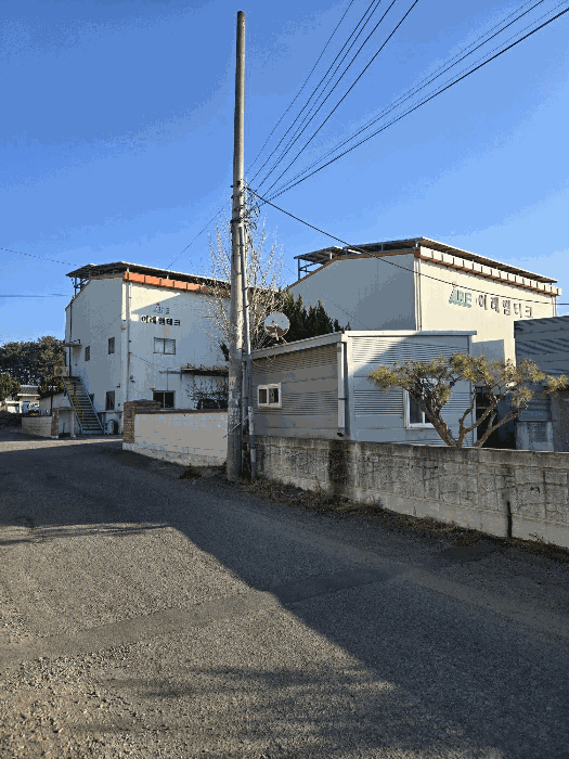 남측에서 본 전경