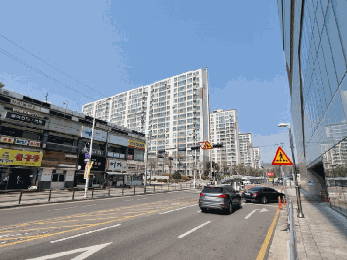 본건전경 및 주위환경(남동측에서 촬영)