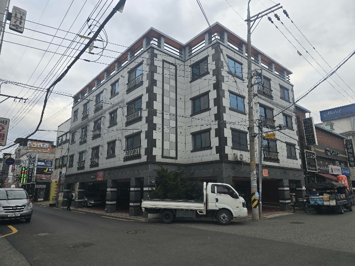 기호 2) 건물 전경