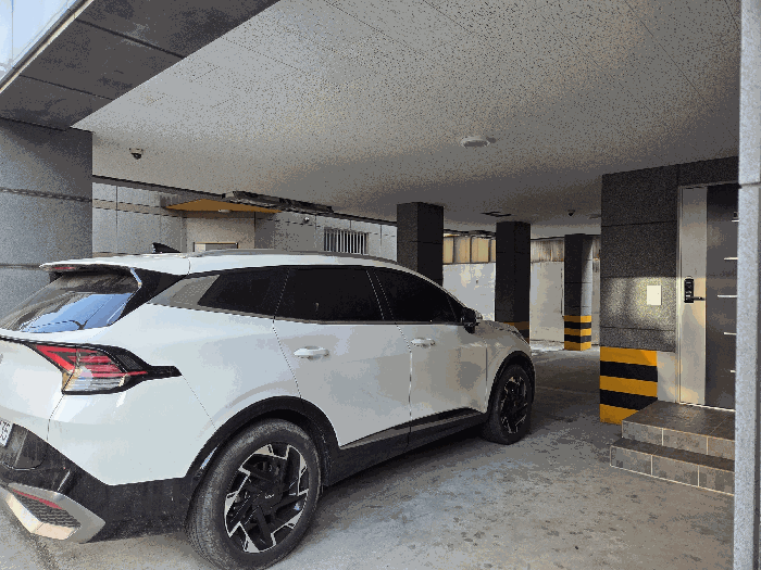 [본건전경(주차장)]