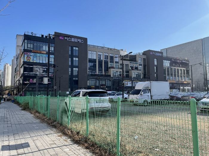 본건 소재 건물 전경