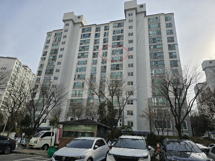 본건 후면 (북측 인근)