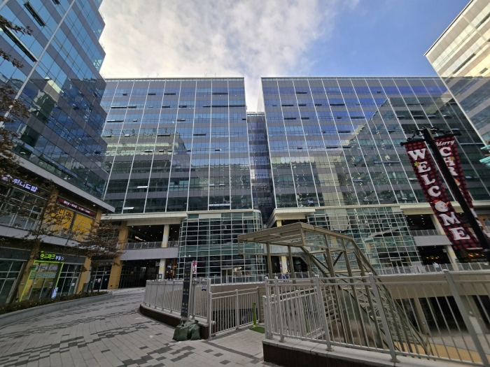 본건 북동측 전경