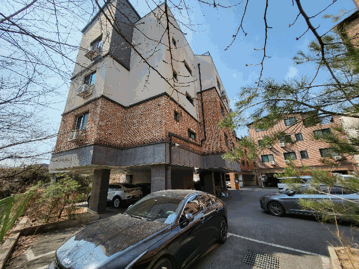 기호2 건물(북동측에서 촬영)