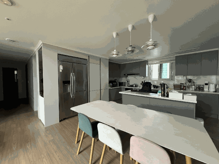 본건 내부 전경