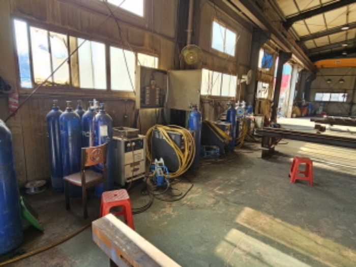 목적물 2 내 제시외 용접설비 수기