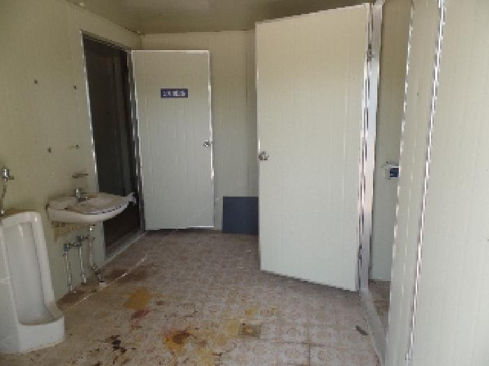 기호 4. 1층 일부 화장실