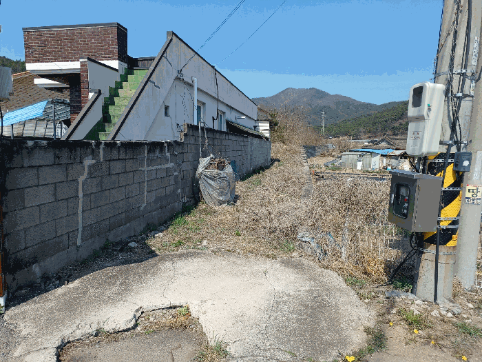 기호 1) 전경 - 남동측 인근에서 촬영