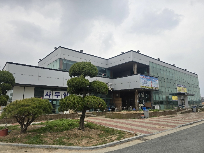 본건 에이동 전경