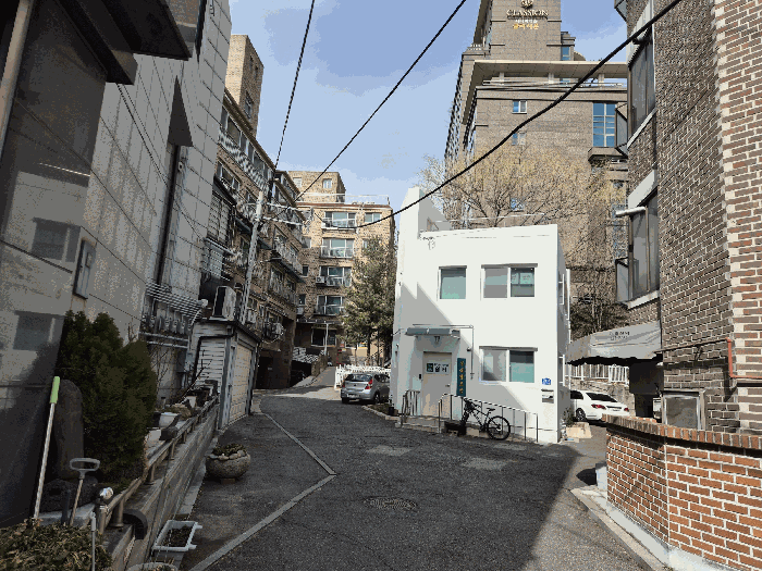 대상물건 서측 전경