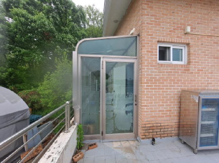 목록 4 2층 외부 비가림시설 