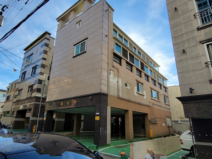 본건전경(북동측에서 촬영)