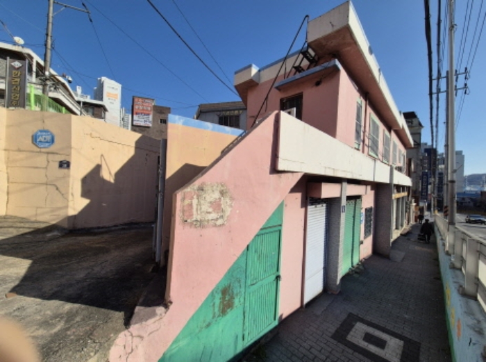 본건 3.4.목록 전경