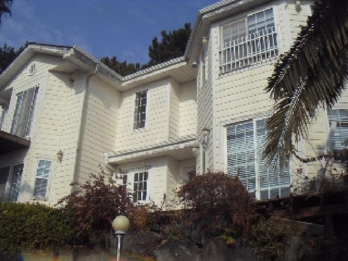 소재지1(대포동 2062) 지상 소재지2(이어도로 139) 제시건물 전경 사진