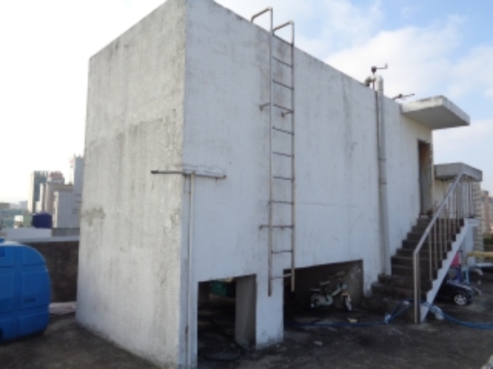 - 제시외 건물(ㄱ)