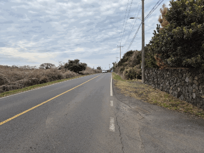 일련번호(1,7) 남서측 인접도로 및 주위환경