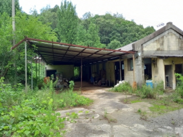 목록 23., 27. 토지 및 목록 16. 관리실 및 20. 단층 산란계사 등