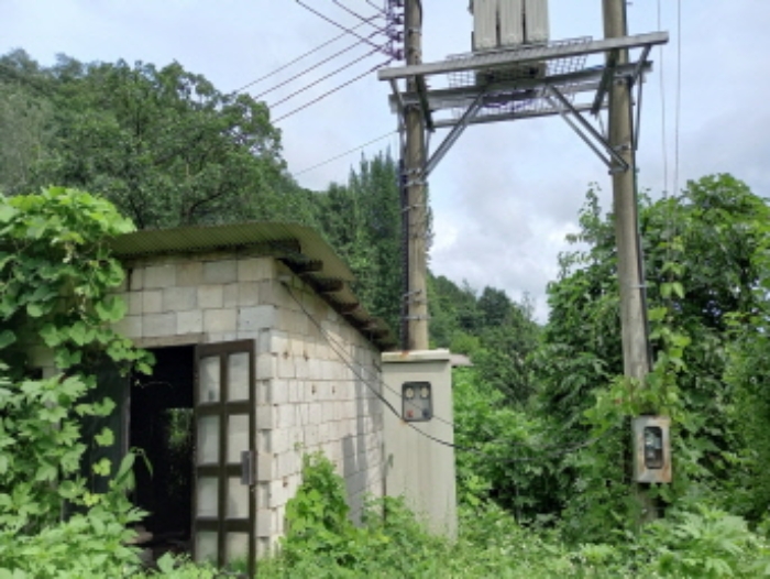 목록 23., 27. 토지 및 목록 18., 20., 21.단층 중추계사 등