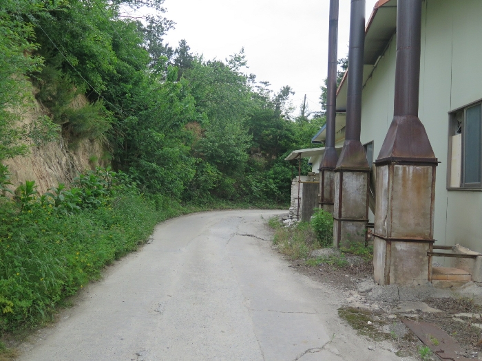 본건 기호2) 토지 진입로 전경(본건 남서측 인근에서 촬영)