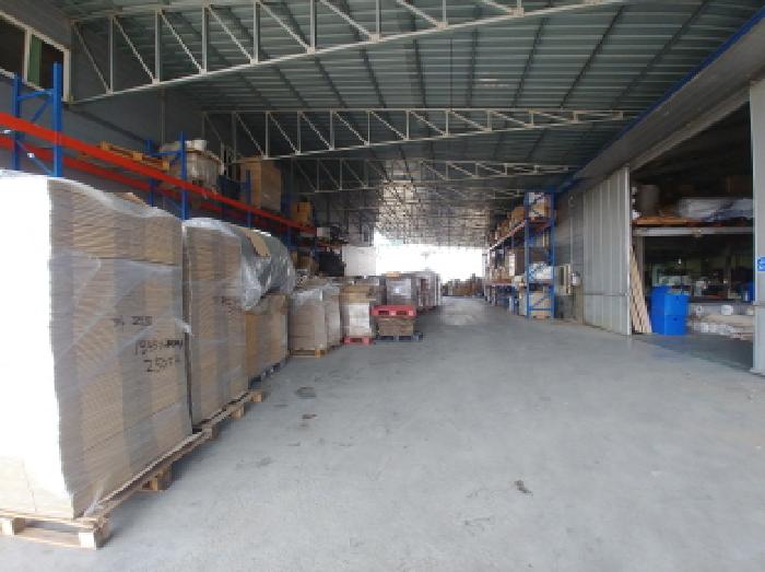 제시외 철골 등 창고 시설물 모습4