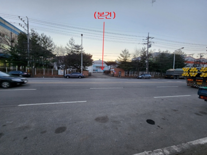 본건 전경 - 본건 북동측에서 촬영