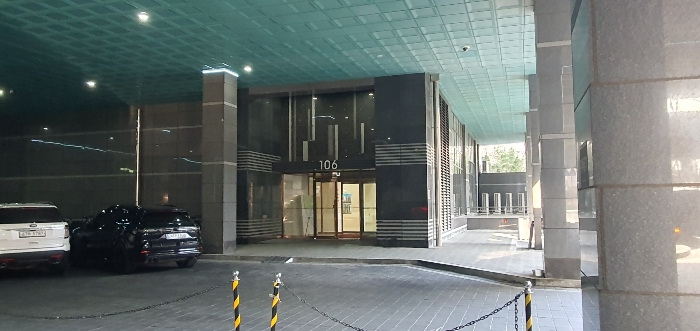 본건건물입구전경