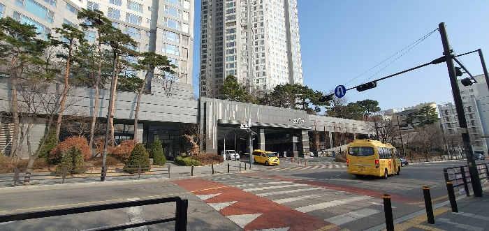 단지입구전경