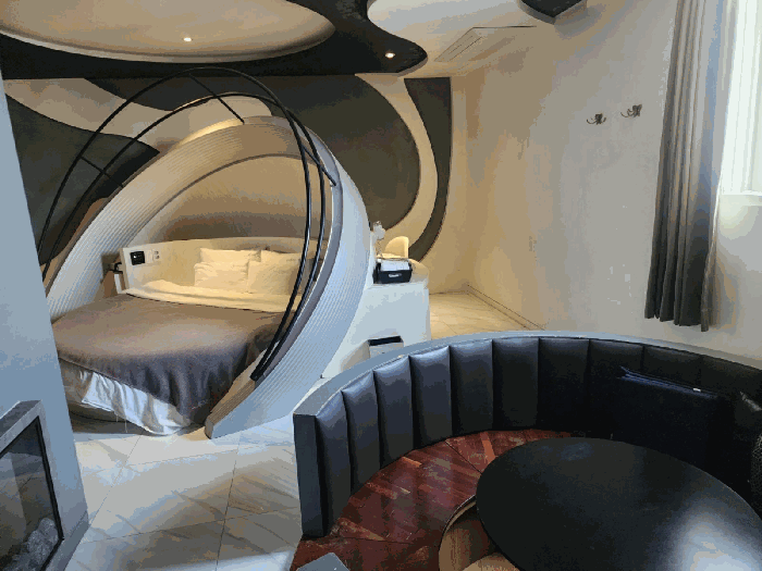 기호2 2층 객실 전경