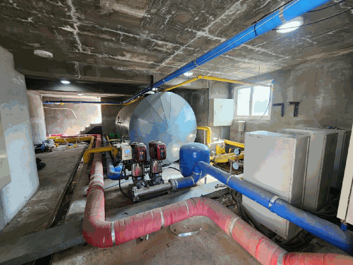 기호 ㄷ 제시외건물(옥상 계단실 및 보일러실) 내부 전경