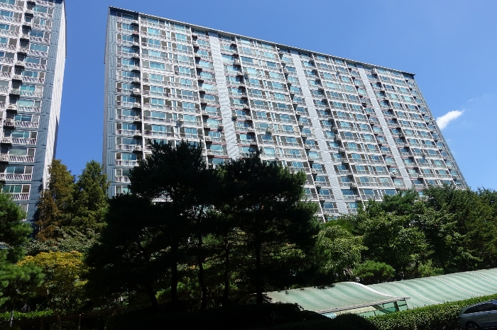 건물 외관 - 남서측에서 촬영