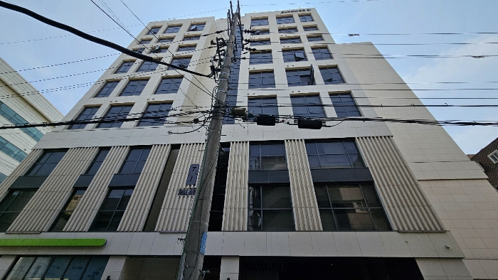 < 기호 1, 2 소재 건물 전경 >‘><br /><img src=