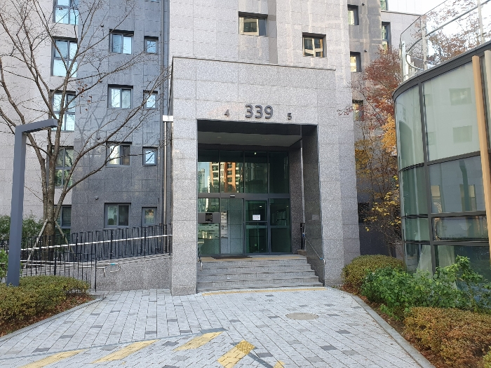 339동 4,5호라인 공동출입문