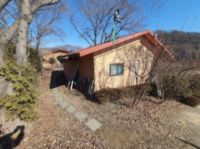 현장사진(경수길 179-23 작은건물 후면및 주변토지)