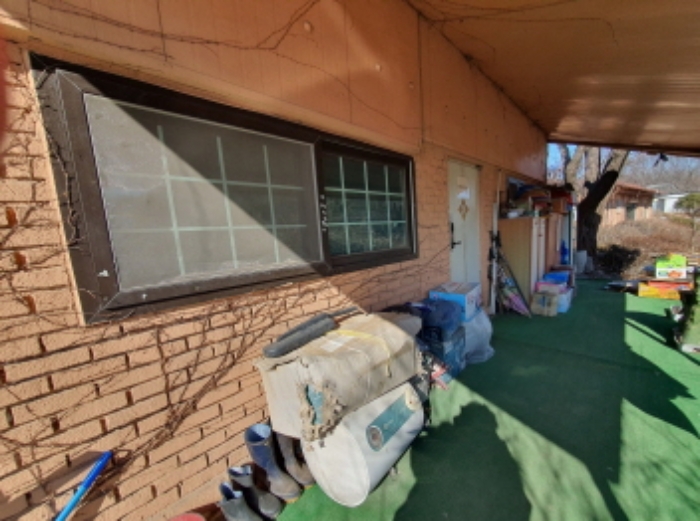 현장사진(경수길 179-23 작은건물 현관)