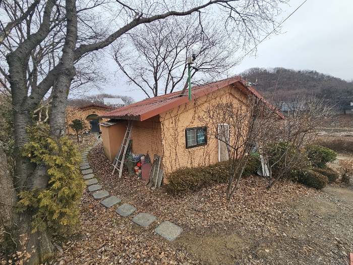 제시외 4-2) 주택(약 32㎡)