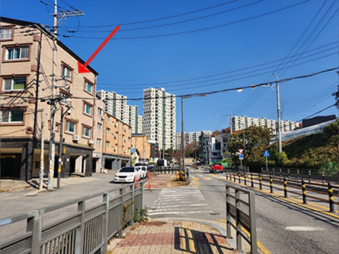 본 건 및 주 변 전 경