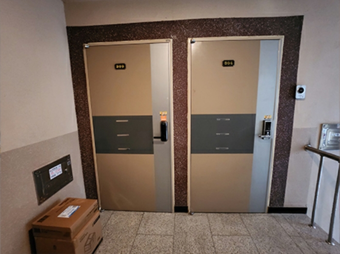 기호(2) : 4 층 (303호, 304호)