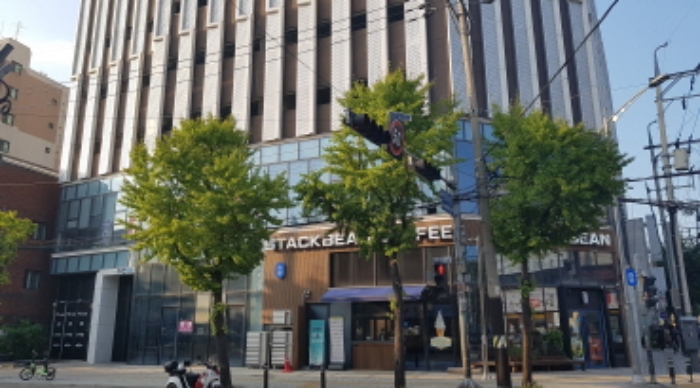 * 본건 목적물 소재 건물 전경