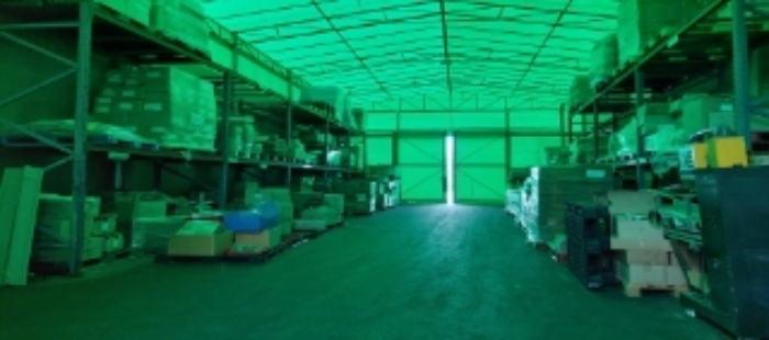 목록1 토지 일부(제시외 천막창고시설 내부) 전경