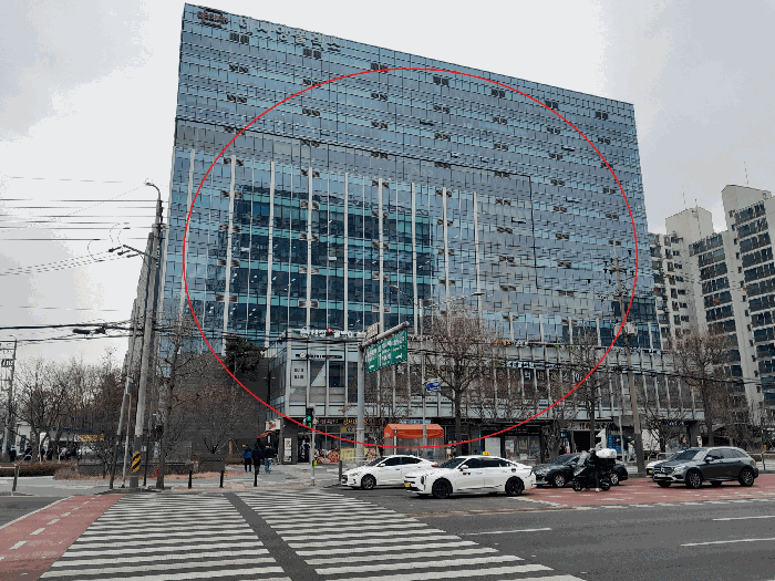 본건이 속한 건물전체전경