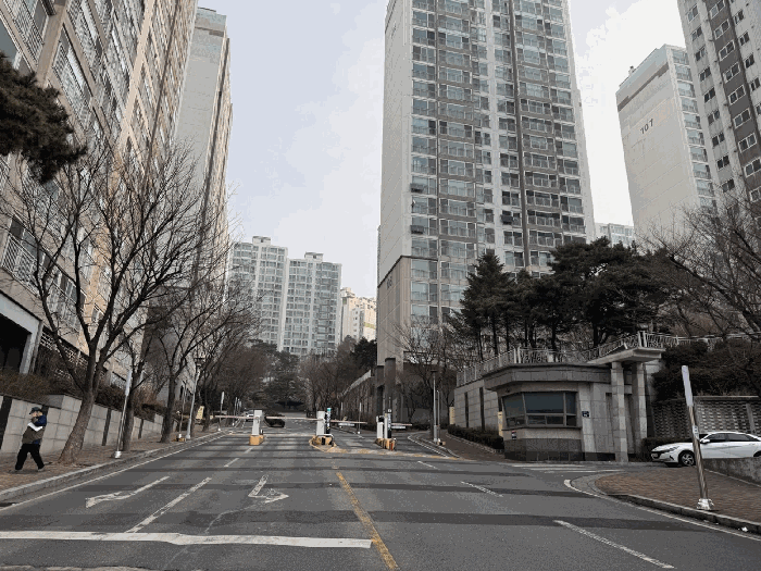본단지 입구