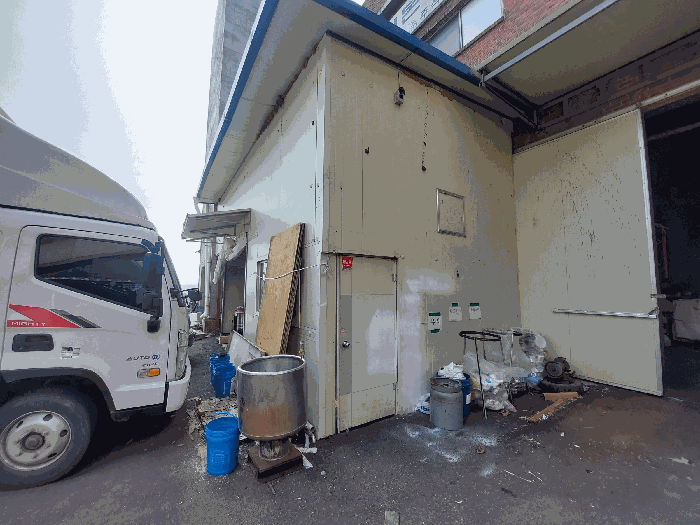 제시외건물㉢ 전경