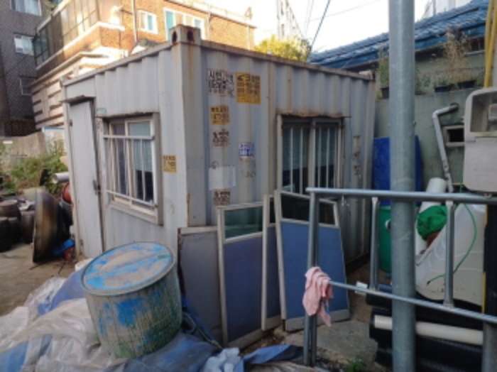 목록 4. 지상의 제시외1. - 콘테이너 1개