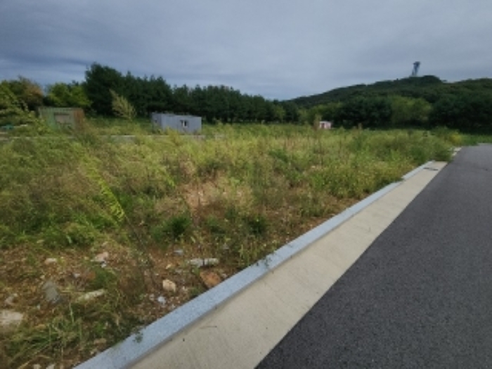 목록13 대지 전경