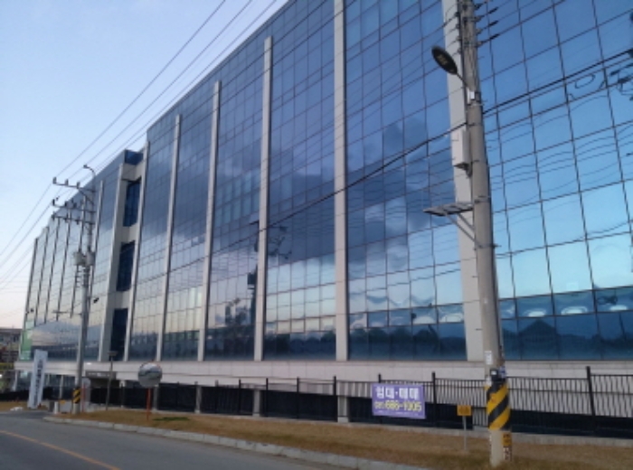 * 본건 목적물 소재 건물 전경