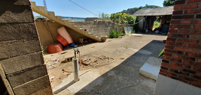바닥 담장 옥외 수도전 전경